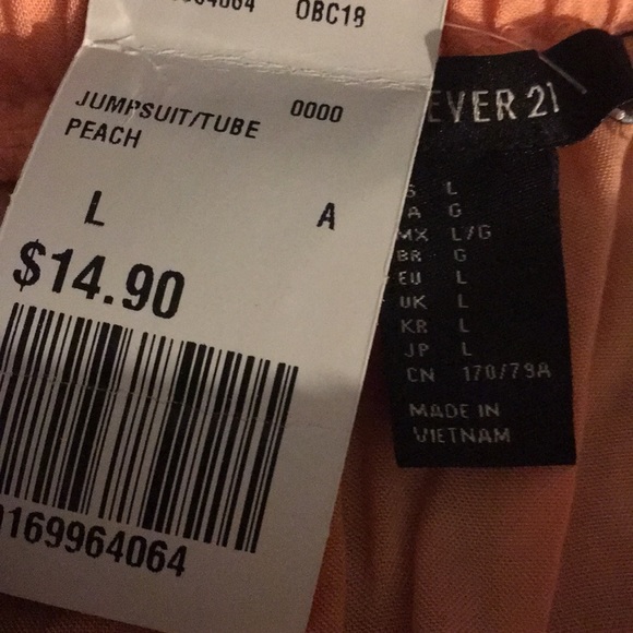 Peach jumpsuit - Picture 2 of 3